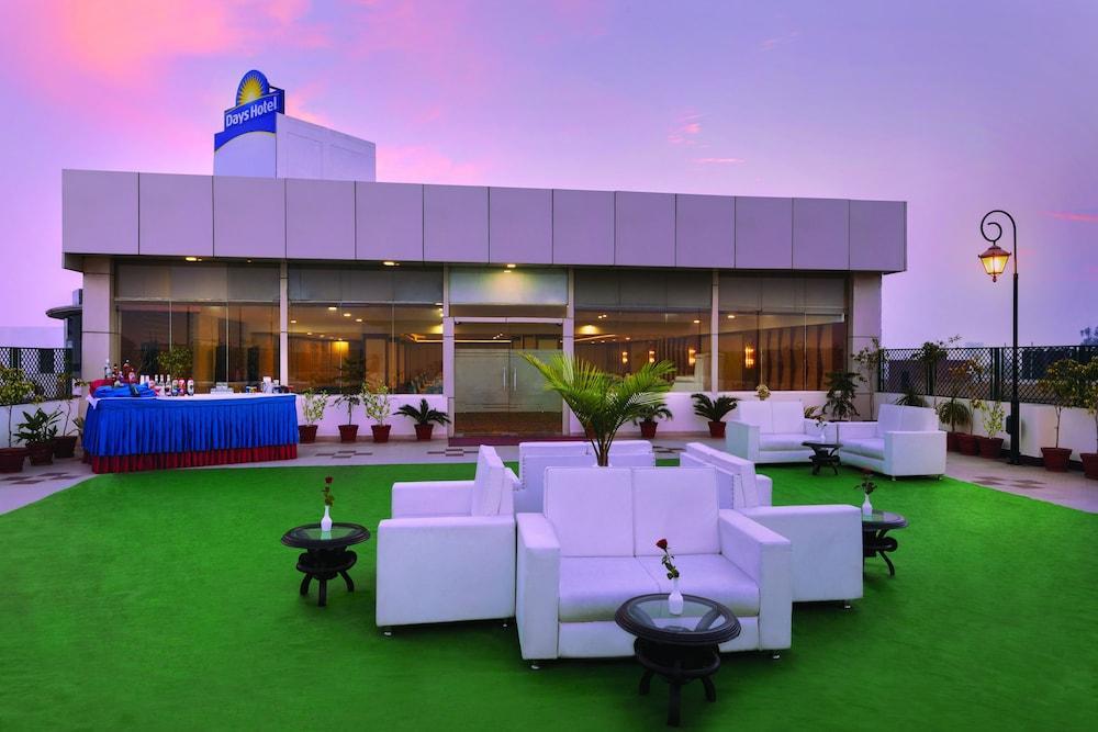 Days Hotel By Wyndham, Jalandhar Bagian luar foto