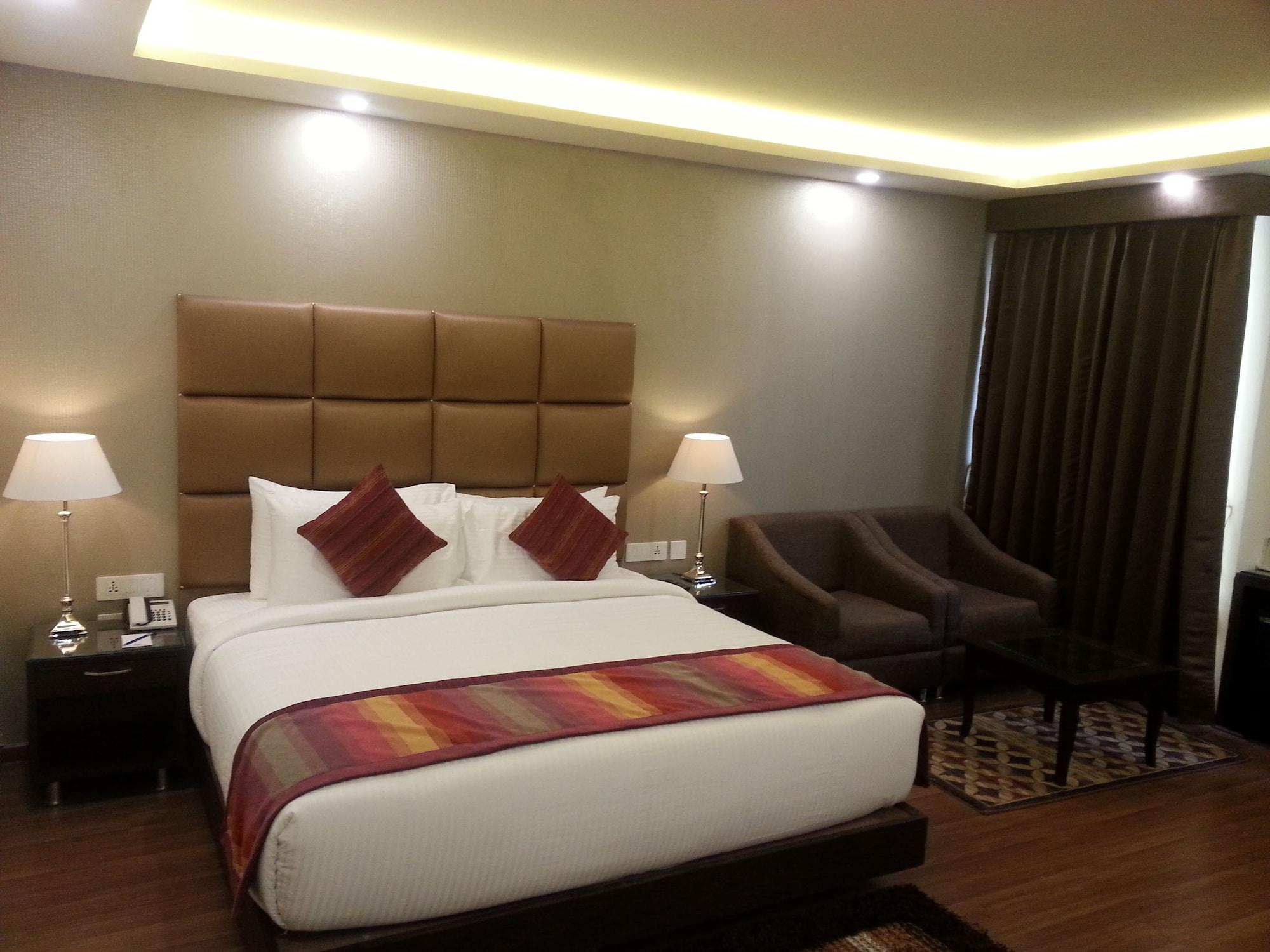 Days Hotel By Wyndham, Jalandhar Bagian luar foto