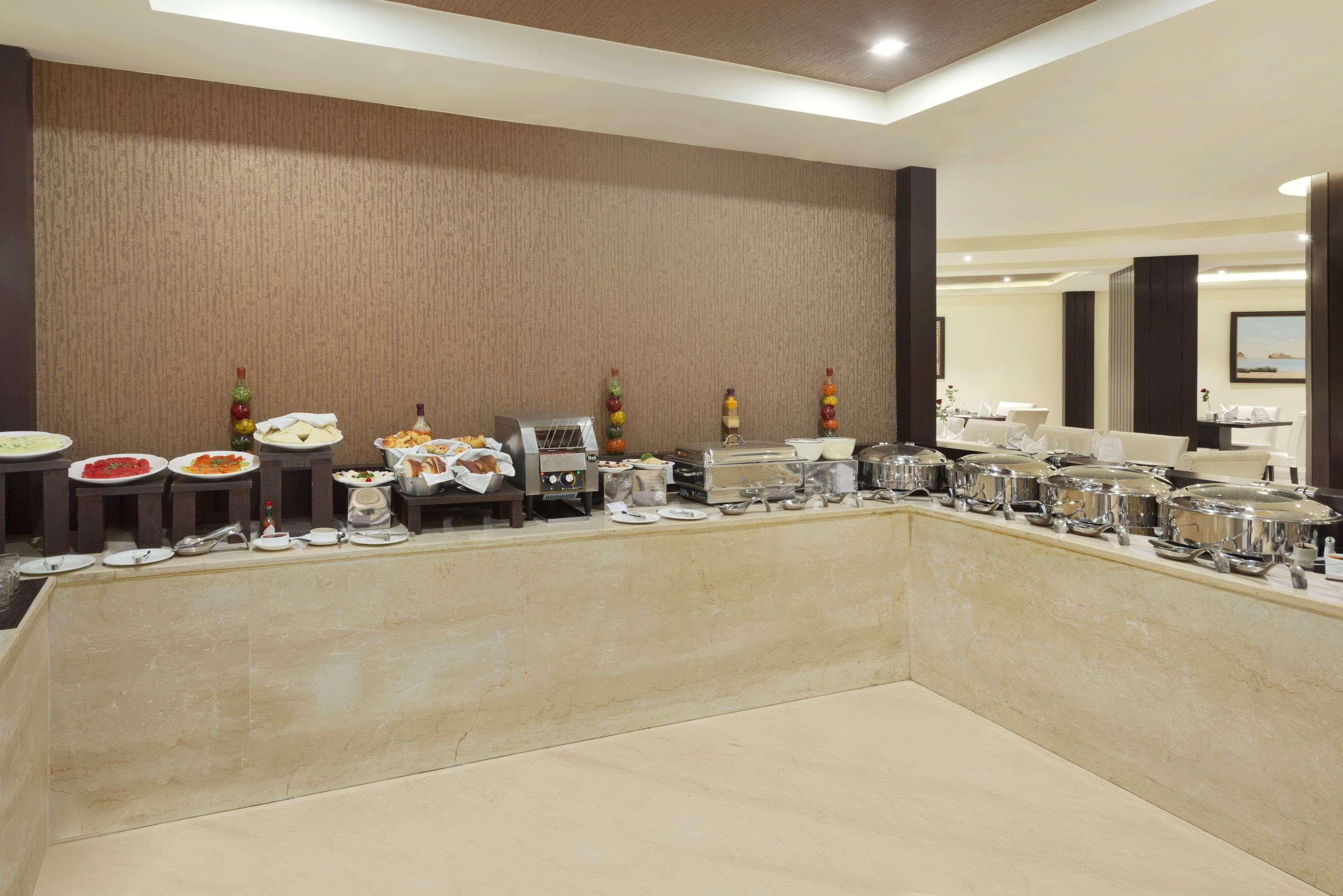 Days Hotel By Wyndham, Jalandhar Bagian luar foto