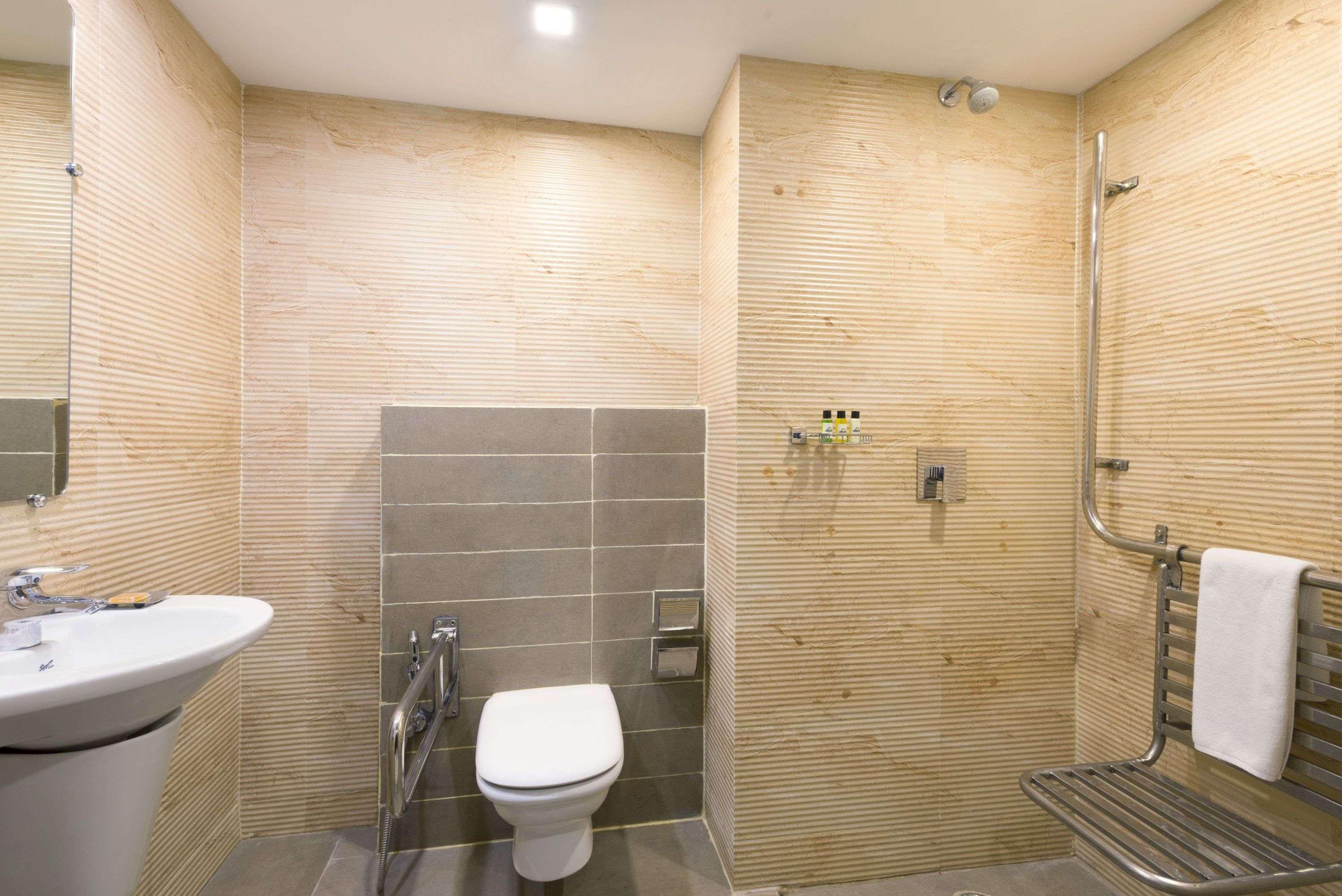 Days Hotel By Wyndham, Jalandhar Bagian luar foto
