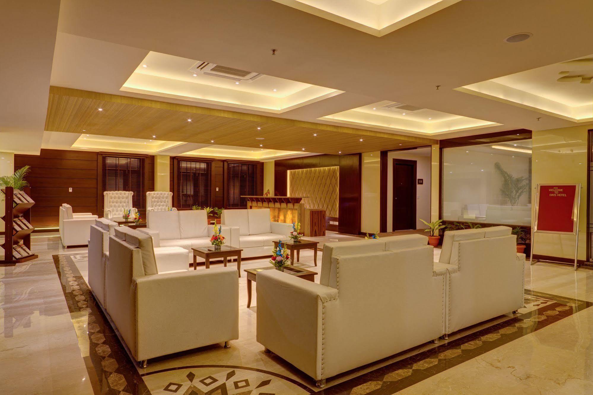 Days Hotel By Wyndham, Jalandhar Bagian luar foto
